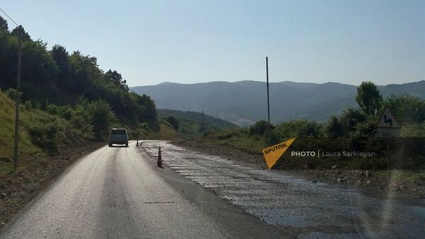 Процесс реконструкции автодороги Воскепар - Ноемберян - Sputnik Армения