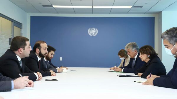Արարատ Միրզոյանն ու ՄԱԿ գլխավոր քարտուղարի քաղաքական և խաղաղարարության հարցերով տեղակալ Ռոզմարի ԴիԿարլոն - Sputnik Արմենիա