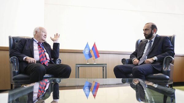 Встреча министра иностранных дел Арарата Мирзояна с заместителем Генерального секретаря ООН, Верховным представителем Альянса цивилизаций Мигелем Анхелем Моратиносом (24 сентября 2022). Нью-Йорк - Sputnik Армения