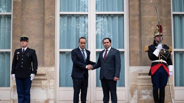 Министр обороны Сурен Папикян на встрече с французским коллегой Себастьяном Лекорню (27 сентября 2022). Париж - Sputnik Армения