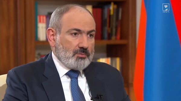 Премьер-министр Никол Пашинян дает интервью национальному телевидению - Sputnik Армения