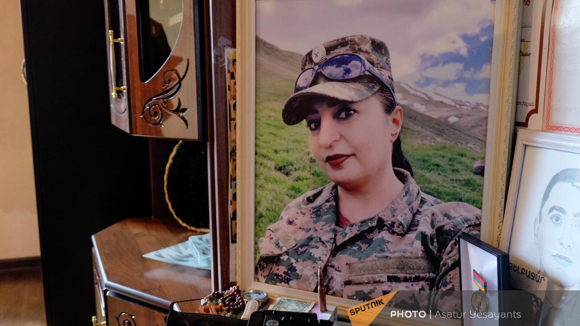 Портрет погибший военнослужащей Алисы Мелконян Портрет погибший военнослужащей Алисы Мелконян - Sputnik Армения, 1920, 09.10.2022
