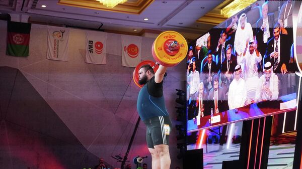 Супертяжеловес Гор Минасян стал чемпионом Азии по тяжелой атлетике - Sputnik Армения