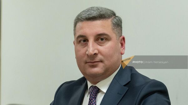 Գնել Սանոսյան - Sputnik Արմենիա