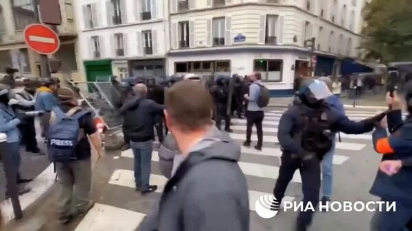 В Париже начались столкновения и погромы - Sputnik Армения