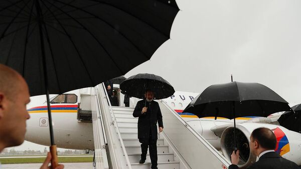 Премьер-министр Никол Пашинян прибыл с рабочим визитом в Сочи (31 октября 2022) - Sputnik Армения