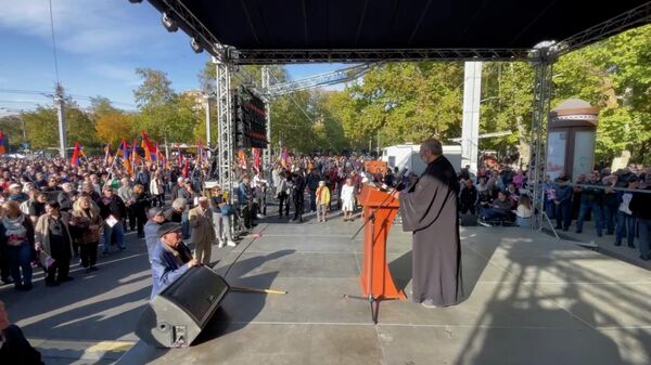 Հանուն քեզ չենք լռելու, Արցախ.  ի պաշտպանություն Արցախի ընդդիմության հանրահավաքին մասնակցում Բագրատ Սրաբազանը - Sputnik Արմենիա