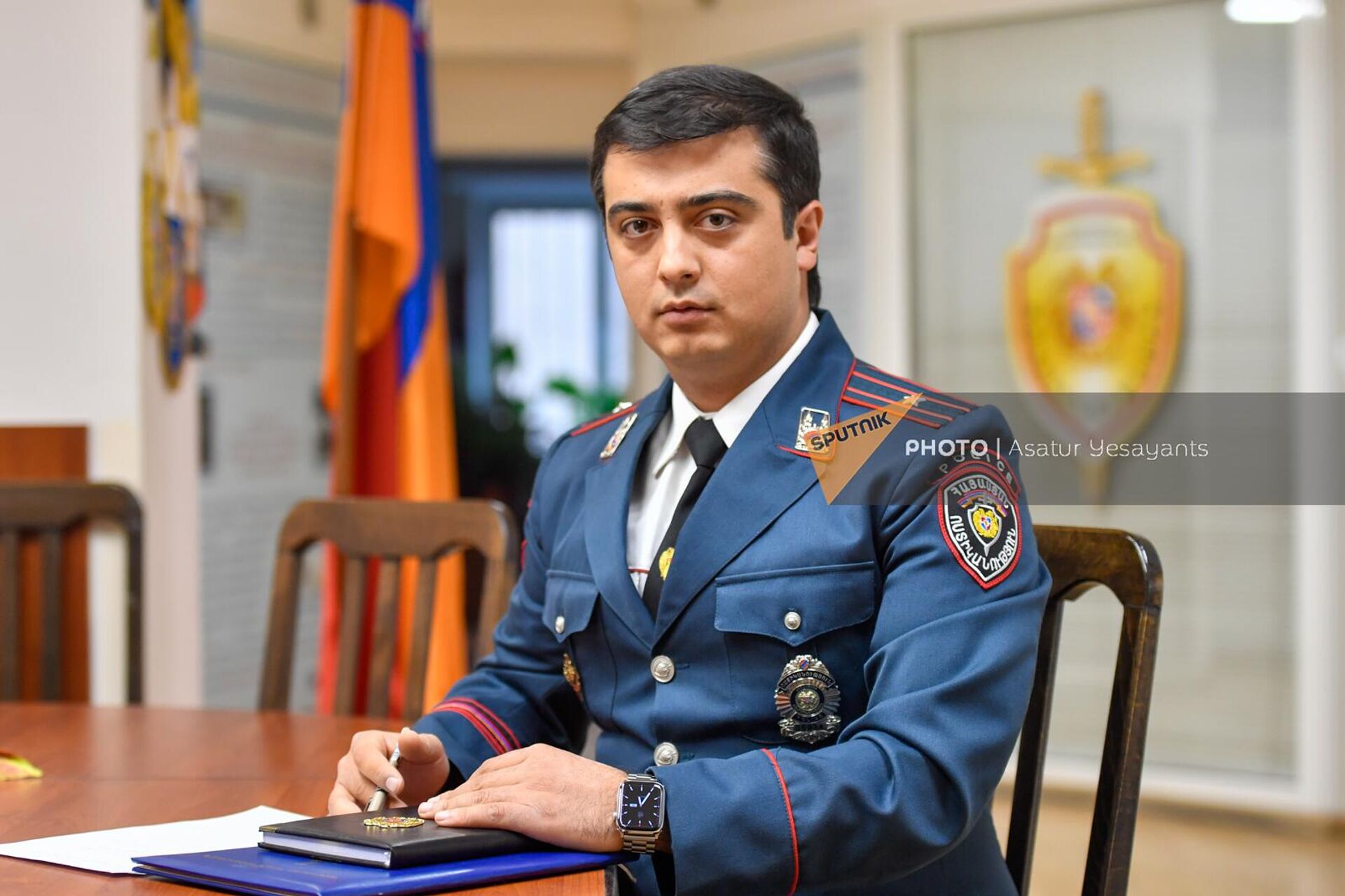 ՀՀ քրեական ոստիկանության գլխավոր վարչության թմրամիջոցների ապօրինի շրջանառության դեմ պայքարի վարչության համացանցի միջոցով թմրամիջոցների ապօրինի շրջանառության դեմ պայքարի բաժնի պետ, ոստիկանության մայոր Վահան Պապիկյանը ՀՀ քրեական ոստիկանության գլխավոր վարչության թմրամիջոցների ապօրինի շրջանառության դեմ պայքարի վարչության համացանցի միջոցով թմրամիջոցների ապօրինի շրջանառության դեմ պայքարի բաժնի պետ, ոստիկանության մայոր Վահան Պապիկյանը - Sputnik Արմենիա, 1920, 15.11.2022