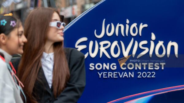 На Северном проспекте запустили часы с обратным отсчетом Детского Евровидения (11 ноября 2022). Еревaн - Sputnik Армения