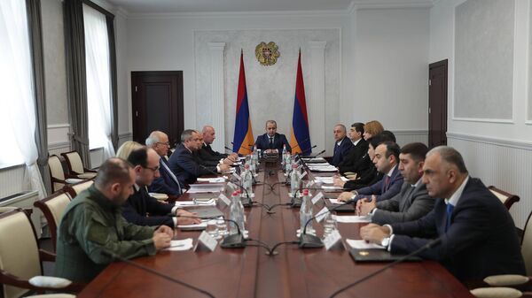 В Службе национальной безопасности состоялось первое заседание межведомственной комиссии по вопросам пленных, заложников и без вести пропавших (16 ноября 2022). Еревaн - Sputnik Армения