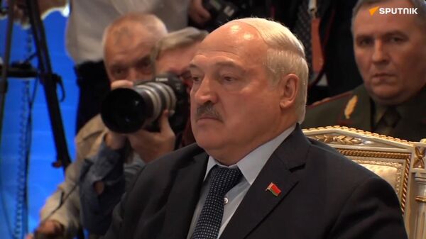 Армяно-азербайджанский конфликт будет завершен, если мы будем действовать так, как обсуждали сегодня -Лукашенко - Sputnik Армения
