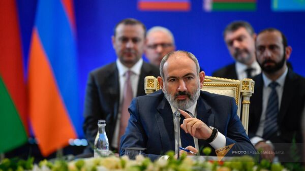 Премьер-министр Армении Никол Пашинян на расширенном заседании саммита глав стран-членов ОДКБ (23 ноября 2022). Еревaн - Sputnik Армения