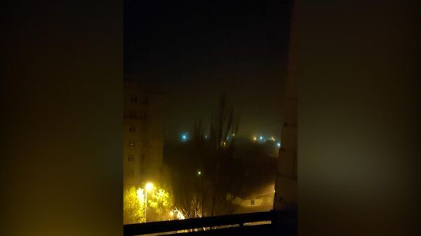 Практически всю ночь украинская артиллерия наносила удары по центру Донецка - Sputnik Армения