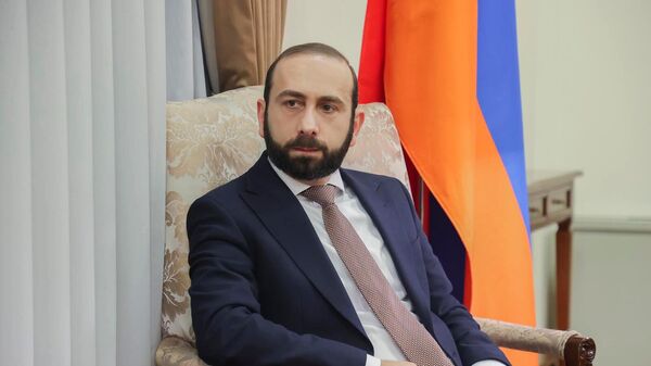 Министр иностранных дел Арарат Мирзоян принял посла США Линн Трейси, завершающую свою дипмиссию в Армении (7 декабря 2022). Еревaн - Sputnik Армения