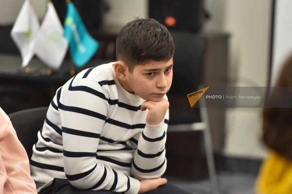Արցախցի երեխաները Լաչինի միջանցքի փակման պատճառով մնացել են Երևանում - Sputnik Արմենիա