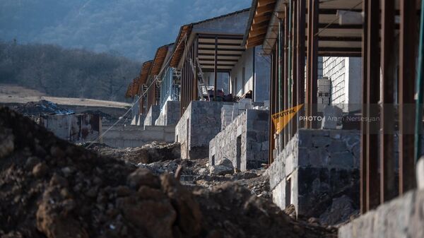 Строительство нового квартала села Шурнух, Сюникская область - Sputnik Армения