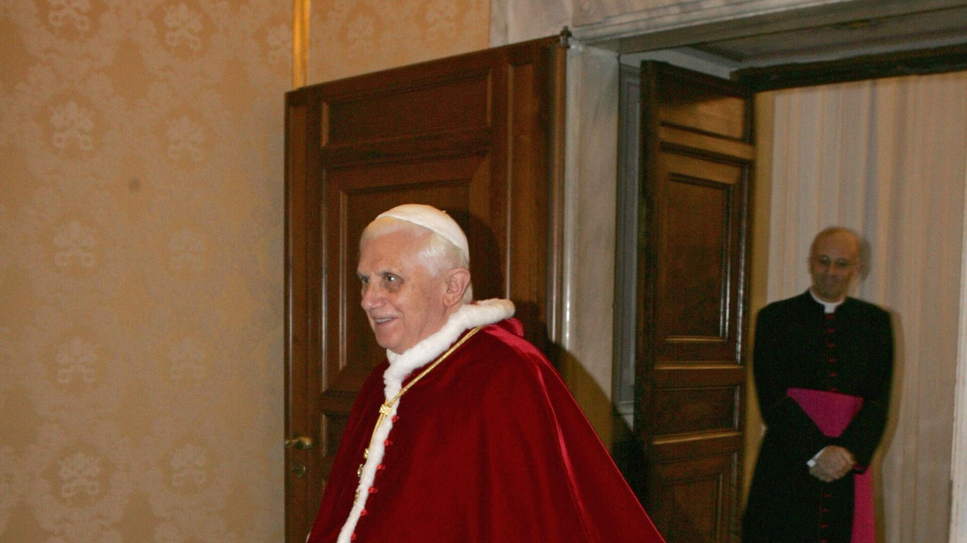 Папа Римский на покое Бенедикт XVI  - Sputnik Армения, 1920, 31.12.2022