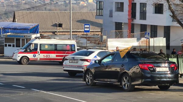 Երևանում 99 համարի ավտոբուսն ինքնաբերաբար շարժվել է և մի քաղաքացու վրաերթի ենթարկել - Sputnik Արմենիա