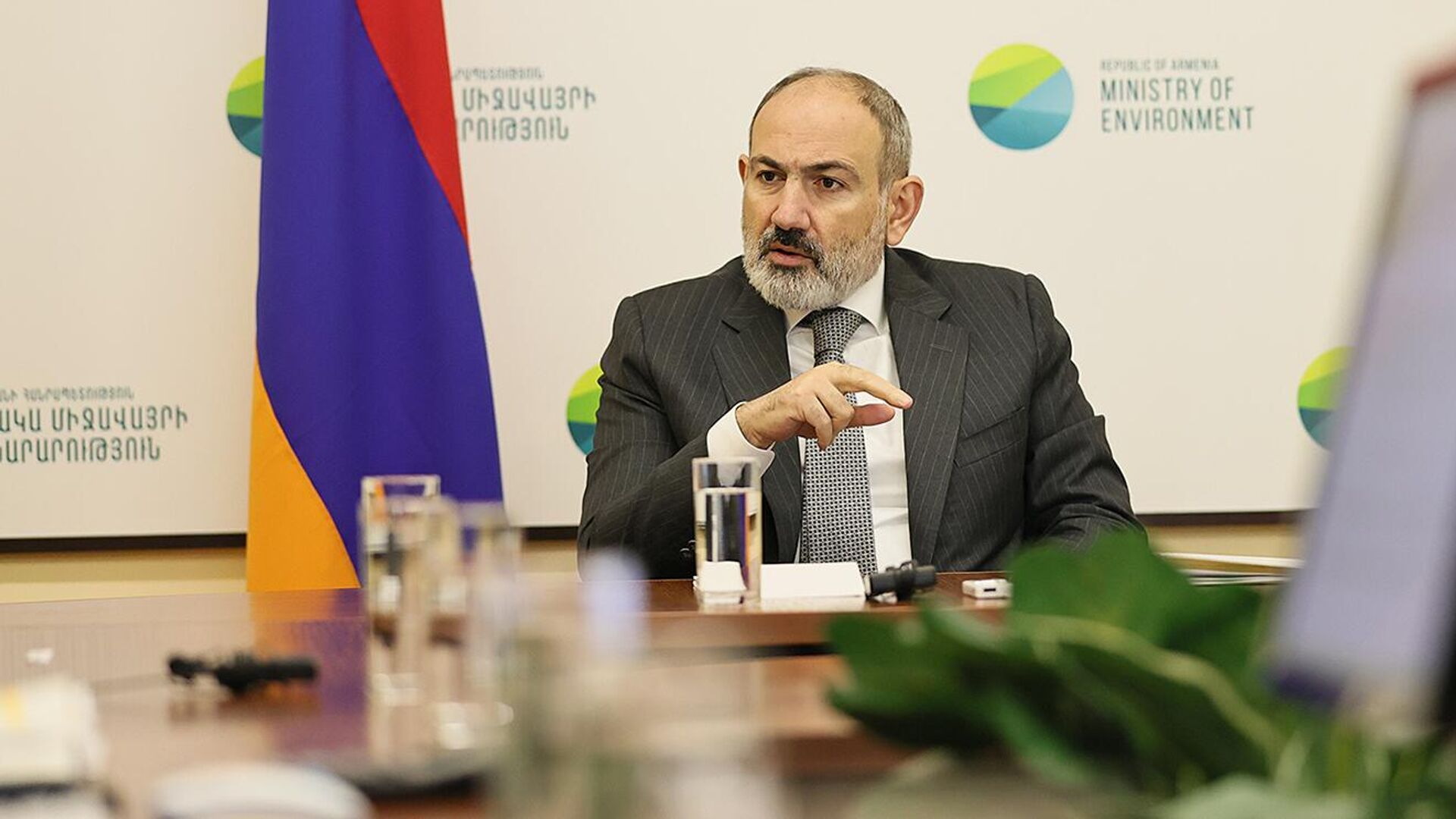 Премьер-министр Никол Пашинян посетил министерство окружающей среды (3 января 2023). Еревaн - Sputnik Армения, 1920, 04.01.2023