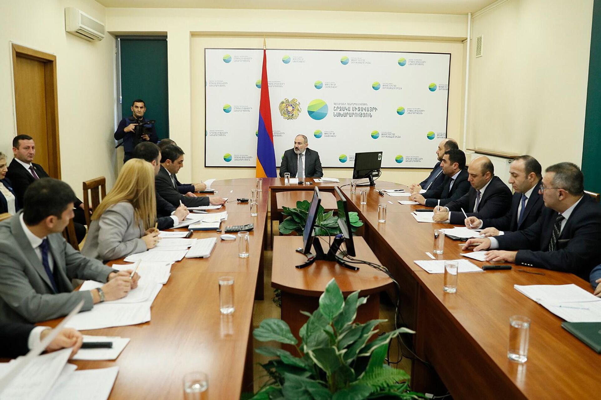Премьер-министр Никол Пашинян посетил министерство окружающей среды (3 января 2023). Еревaн - Sputnik Արմենիա, 1920, 04.01.2023