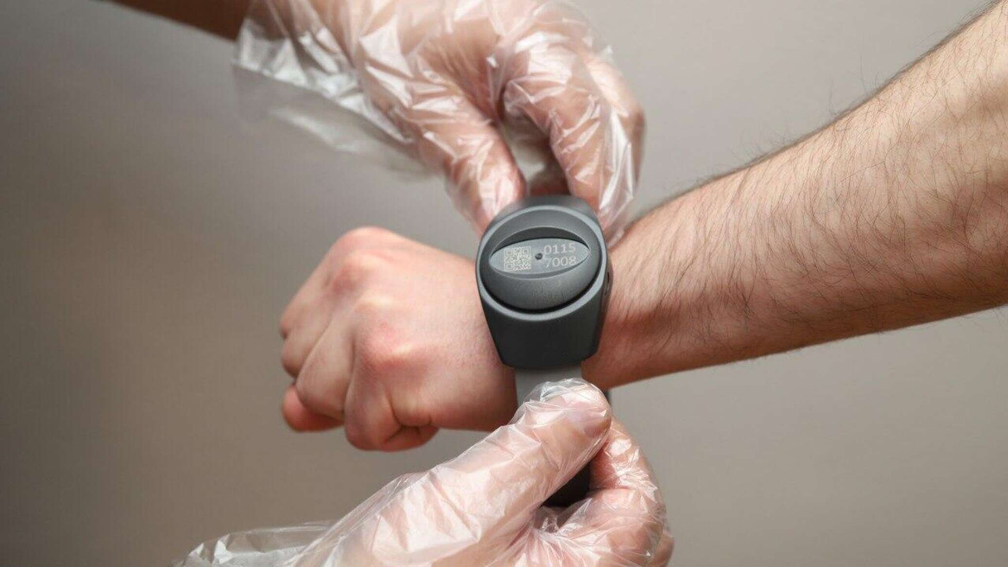 браслет для слежения за осужденными. электронный браслет для домашнего ареста. электронный браслет фсин. сэмпл цитос фсин. электронных арестов.