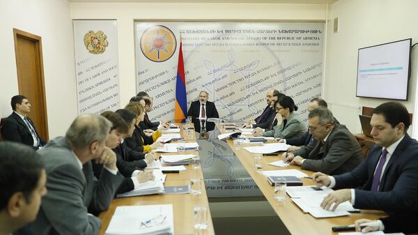 Под руководством премьер-министра Никола Пашиняна продолжилась работа Министерства труда и социальных вопросов 2022 года (5 января 2023). Еревaн - Sputnik Армения