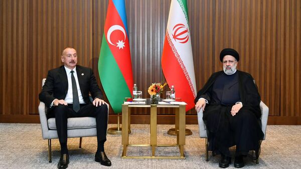 Встреча президентов Ирана и Азербайджана Сейеда Ибрахима Раиси и Ильхама Алиева (13 октября 2022). Астана - Sputnik Армения
