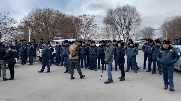 В Гюмри полиция перекрыла подходы к российской военной базе из-за запланированной антироссийской акции - Sputnik Արմենիա