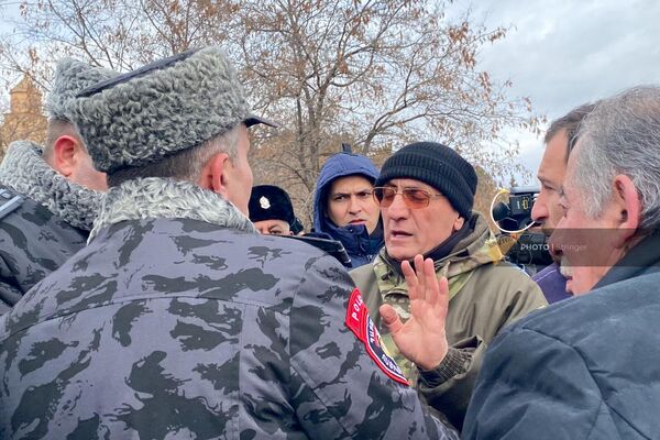 Полиция перекрыла подходы к российской военной базе из-за запланированной антироссийской акции (8 января 2023). Гюмри - Sputnik Армения