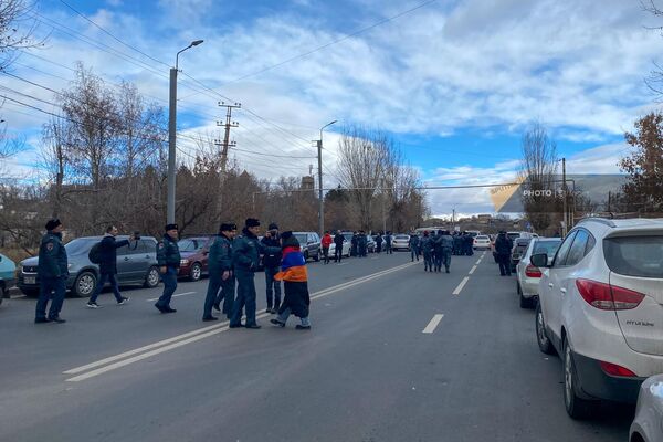 Полиция задерживает участников антироссийской акции (8 января 2023). Гюмри - Sputnik Армения