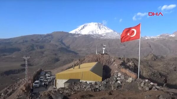 Турецкая модульная база у подножия горы Арарат - Sputnik Армения