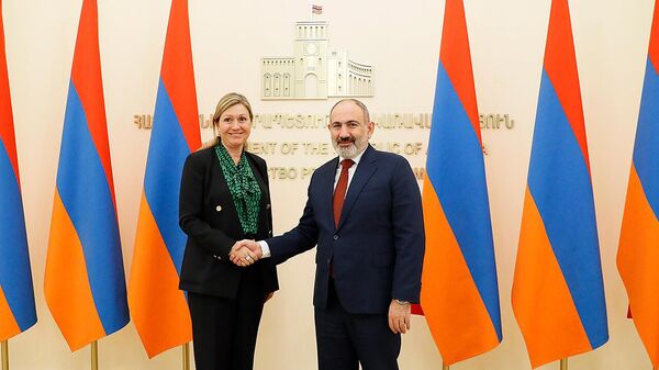 Վարչապետն ընդունել է Ֆրանսիայի Ազգային ժողովի նախագահի գլխավորած պատվիրակությանը - Sputnik Արմենիա