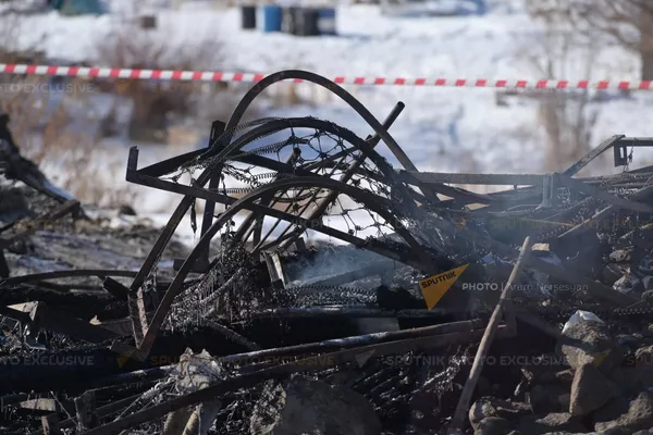 Сгоревшая воинская часть в селе Азат. где погибли 15 солдат (19 января 2023). Гегаркуник - Sputnik Армения