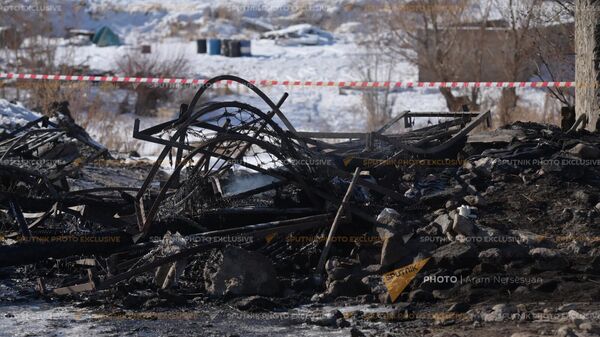 Сгоревшая воинская часть в селе Азат. где погибли 15 солдат (19 января 2023). Гегаркуник - Sputnik Արմենիա