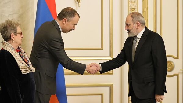 Նիկոլ Փաշինյանն ընդունել է Տոյվո Կլաաարին - Sputnik Արմենիա