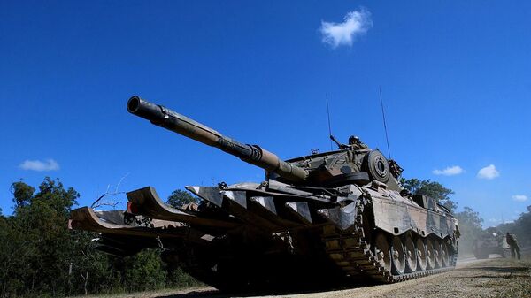 Танк Leopard AS1 участвует во время учений Talisman Saber 2005 (25 июня 2005). Австралия - Sputnik Армения