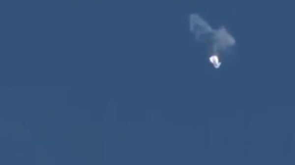 Истребитель ВВС США сбил китайский шар, который несколько дней летал над страной - Sputnik Армения