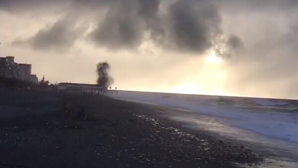 В грузинском Батуми на пляже взорвалась морская мина - Sputnik Армения