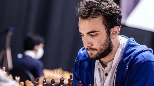 В шахматном онлайн-турнире Late Titled Tuesday Арам Акопян набрал 9 очков из 11 и занял второе место - Sputnik Армения