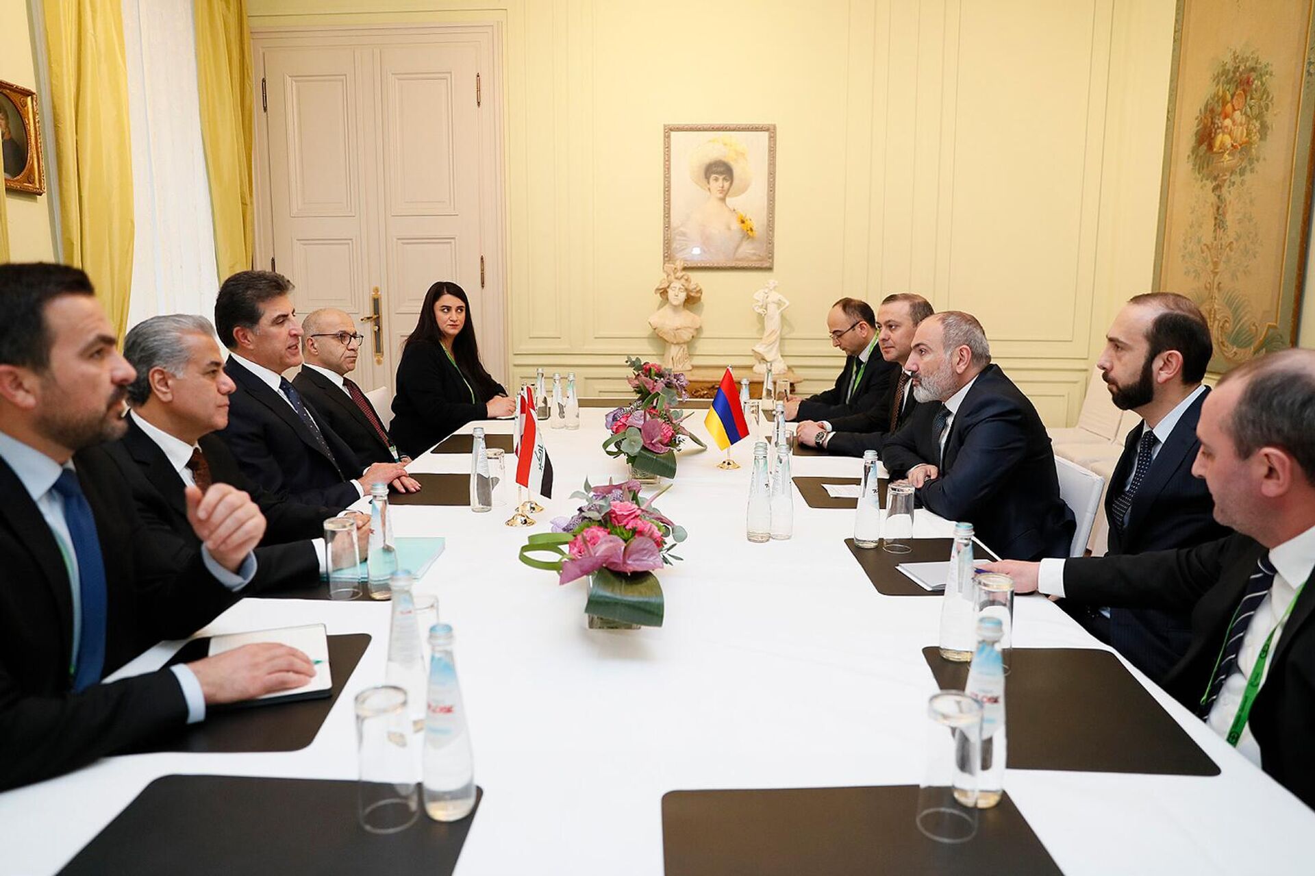Премьер-министр Армении Никол Пашинян встретился с президентом Иракского Курдистана Нечирваном Барзани в рамках Мюнхенской конференции по безопасности (17 февраля 2023). Мюнхен - Sputnik Արմենիա, 1920, 17.02.2023