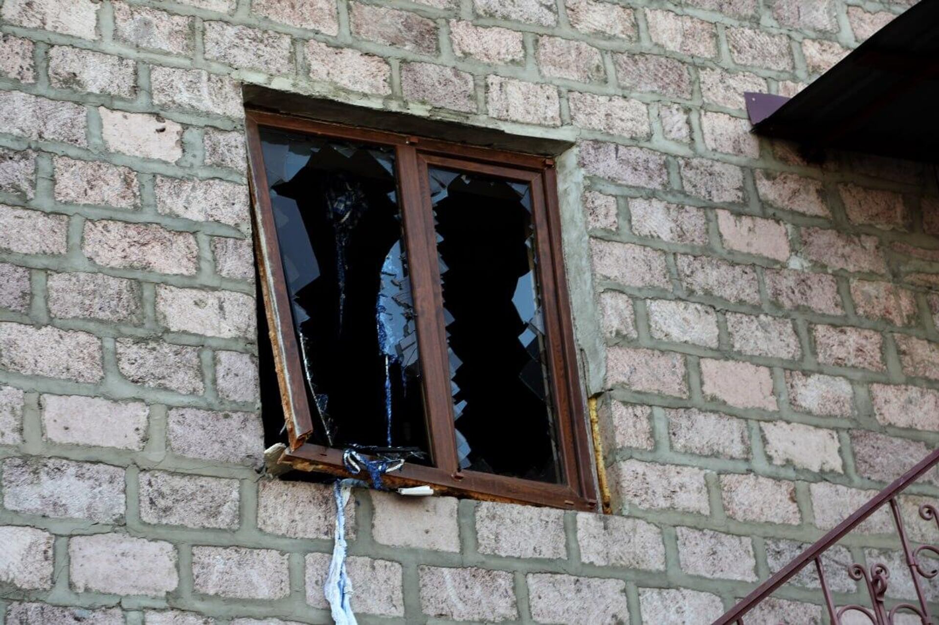 Последствия взрыва в одном из двухэтажных домов по улице Туманяна в селе Касах (20 февраля 2023). Котайк - Sputnik Արմենիա, 1920, 20.02.2023