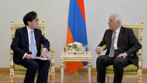 ՀՀ նախագահն ու ՀՀ–ում Կորեայի նորանշանակ դեսպանը - Sputnik Արմենիա
