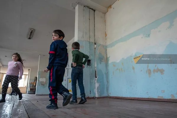 Основная школа №1 имени Месропа Маштоца Эчмиадзина - Sputnik Армения