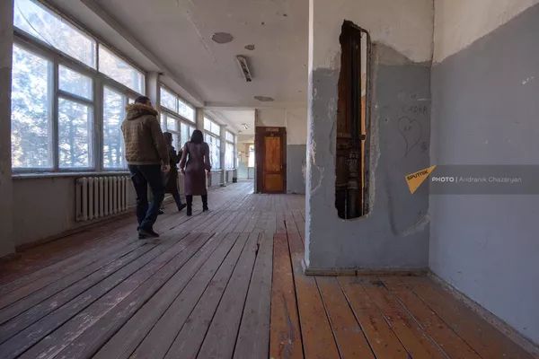 Основная школа №1 имени Месропа Маштоца Эчмиадзина - Sputnik Армения