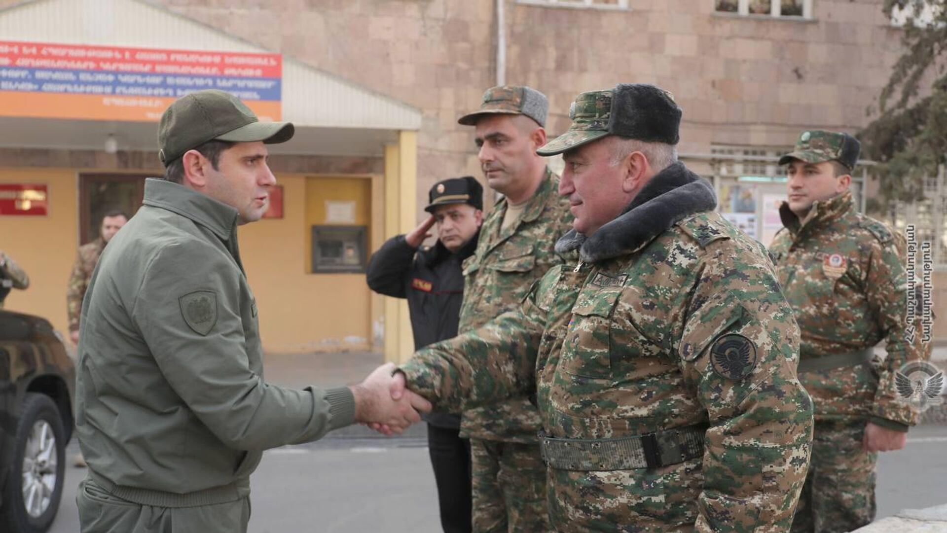 Министр обороны Сурен Папикян посетил одну из воинских частей - Sputnik Армения, 1920, 01.03.2023