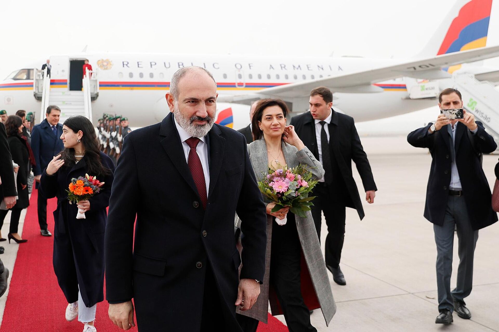 Премьер-министр Никол Пашинян вместе с супругой Анной Акопян с рабочим визитом прибыл в Германию (2 марта 2023). Берлин - Sputnik Արմենիա, 1920, 02.03.2023
