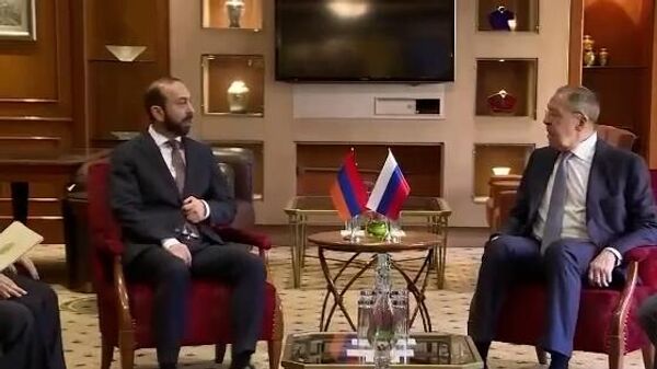 Кадры встречи Сергея Лаврова с его армянским коллегой Араратом Мирзояном - Sputnik Արմենիա
