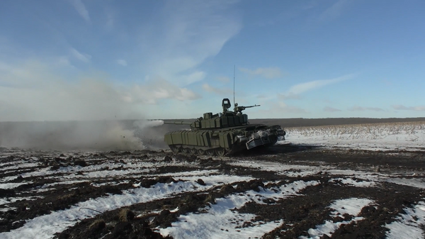 Работа танков Т-72 и новейших Т-90М Прорыв в зоне СВО - Sputnik Армения