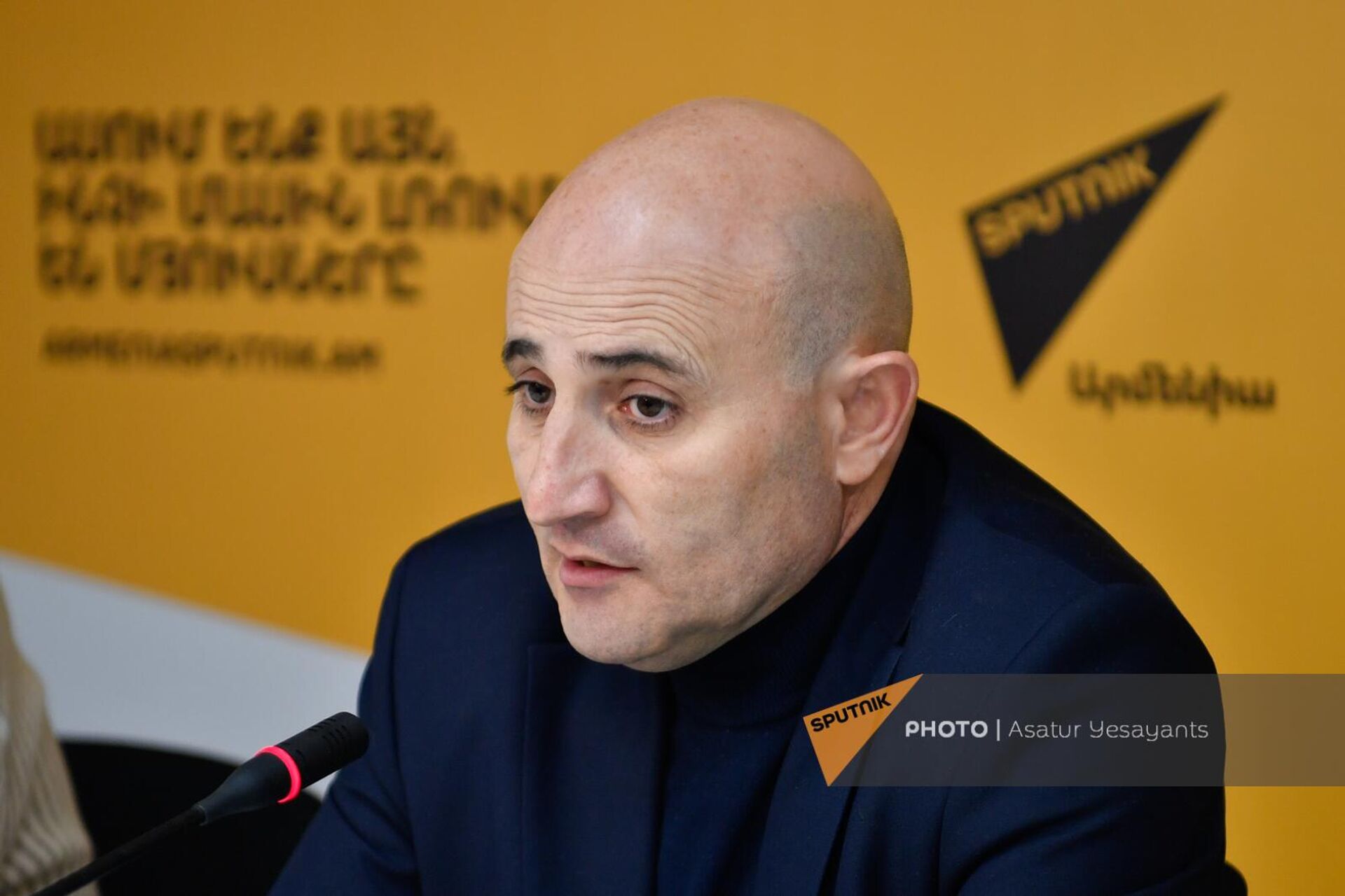 Председатель Федерации туризма Армении Мехак Апресян на пресс-конференции по теме Чем Армения может быть интересна туристам? (9 марта 2023). Еревaн Председатель Федерации туризма Армении Мехак Апресян на пресс-конференции по теме Чем Армения может быть интересна туристам? (9 марта 2023). Еревaн - Sputnik Армения, 1920, 09.03.2023