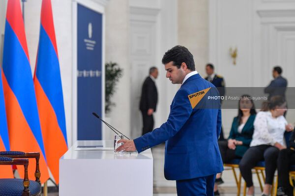 Վերջին շտկումները մամուլի ասուլիսից առաջ - Sputnik Արմենիա